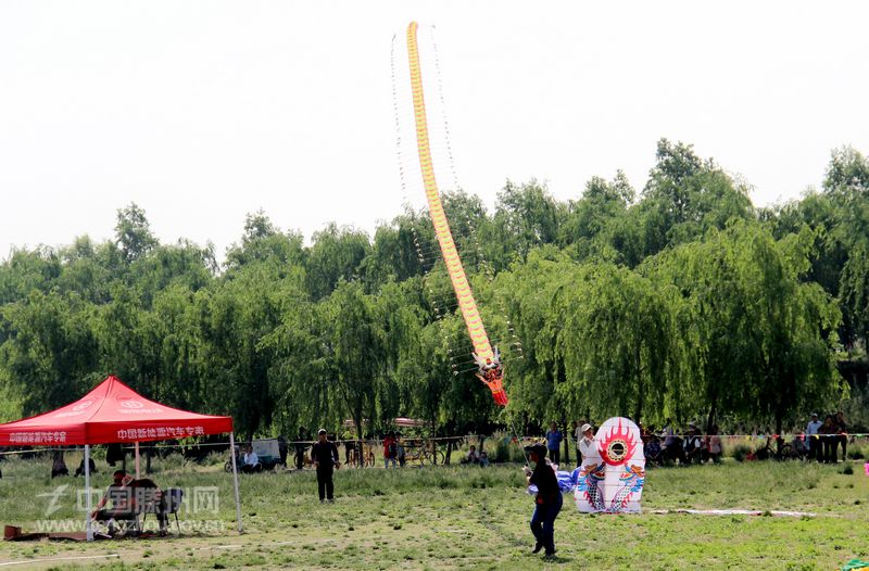 大型风筝起步加速