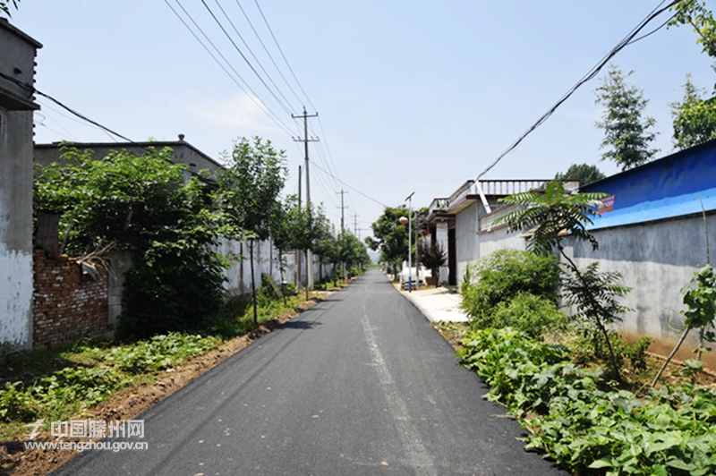 大坞镇高标准推进四好农村路建设