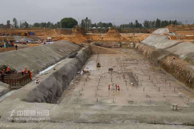 枣庄首座湖下隧道——墨子湖隧道建设如火如荼